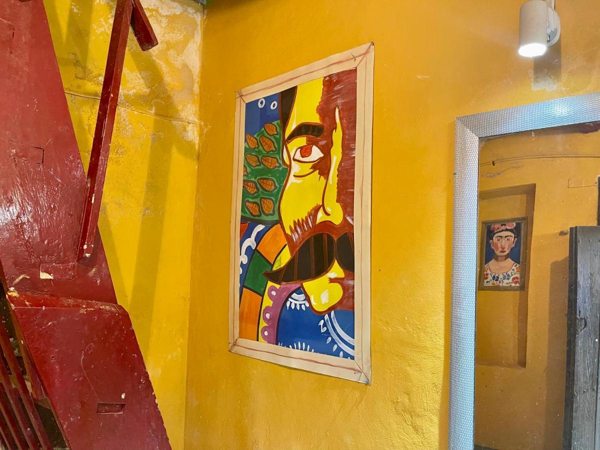 La Casa De La 12 Hostel แคมเปเช ภายนอก รูปภาพ