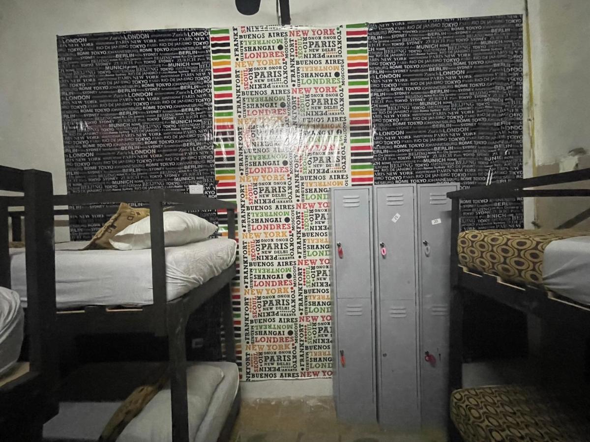 La Casa De La 12 Hostel แคมเปเช ภายนอก รูปภาพ