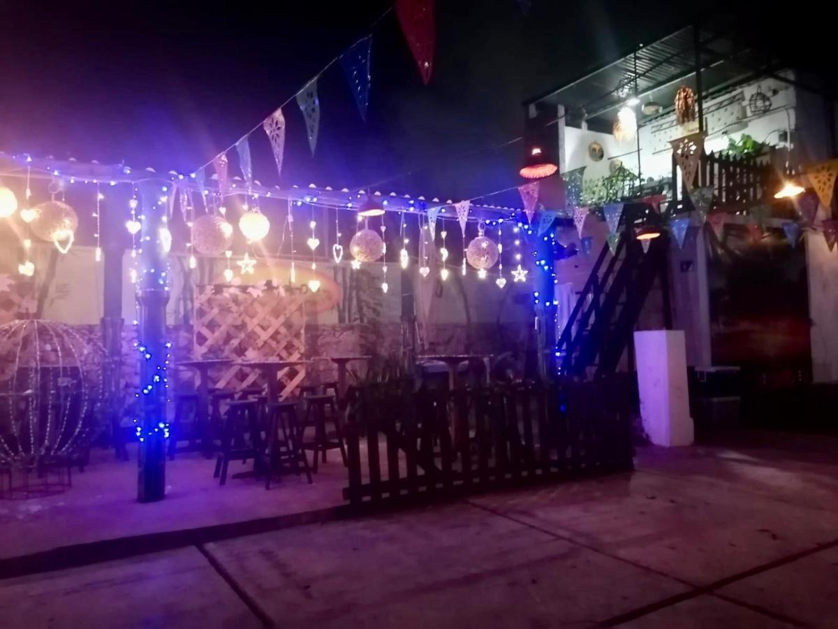 La Casa De La 12 Hostel แคมเปเช ภายนอก รูปภาพ