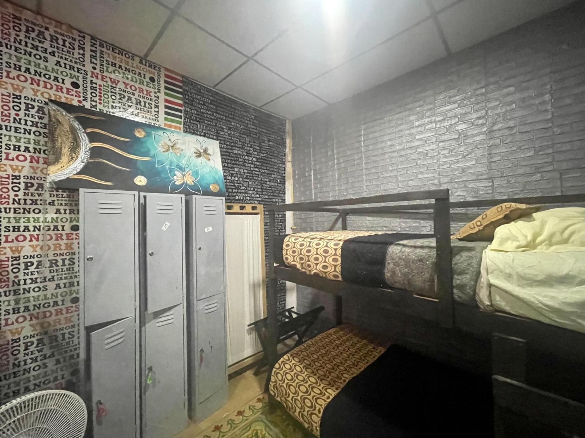 La Casa De La 12 Hostel แคมเปเช ภายนอก รูปภาพ